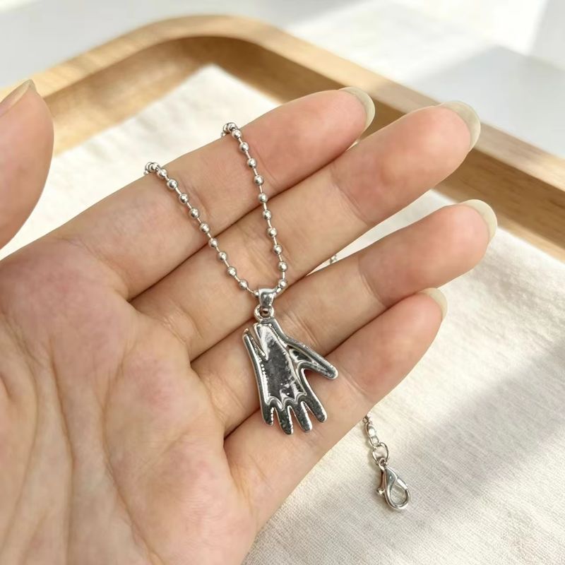 Kalung Sarung Tangan Michael J - Anime Pendant Necklace ulasan dan harga